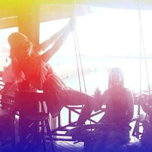 Meet your Posher, Bee dee